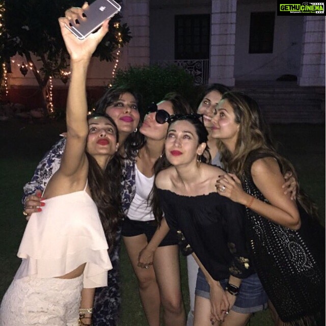 Amrita Arora Instagram - Girlies!