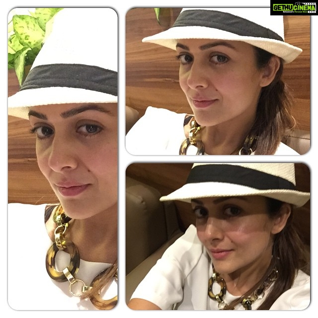 Amrita Arora Instagram - Airport style!!#offnaway #mystyle #clockingairmiles