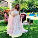Amrita Arora Instagram - Dolled up in my Fabbbb n Favorite @manishmalhotra05 ! Outfit @manishmalhotra05 Jewelry @farahkhanali Styling by @manekaharisinghani #shaadishenanigans🎉😘 #love ❤️❤️. 📸 @ninjapinto