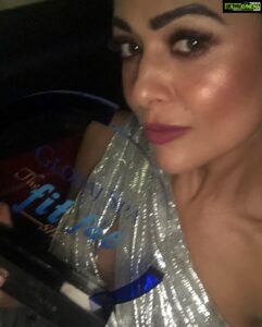 Amrita Arora Instagram - Wooohooo 🥳 I could get used to this ! 🥇 ・・・ @malaikaaroraofficial and me got the fit and fab sibling duo award 🥇 💥💥💥 @amuaroraofficial for global spa awards in @dollyjstudio @prada @gehnajewellers1 assisted by @ekkta_shah hair by @g.luca_makeup make up @mallika_bhat images by @mohitvaru