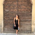 Amrita Arora Instagram - Under the Tuscan Sun ☀ #beauty #iLborro #familyforever #sunshineonarainyday☀