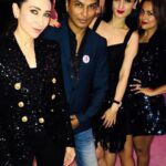 Amrita Arora Instagram - Happy pahchaaaaas Vik @vikramphadnis #50shadesofgrey Haha Haha !