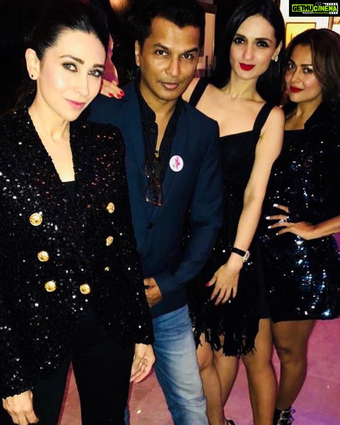 Amrita Arora Instagram - Happy pahchaaaaas Vik @vikramphadnis #50shadesofgrey Haha Haha !