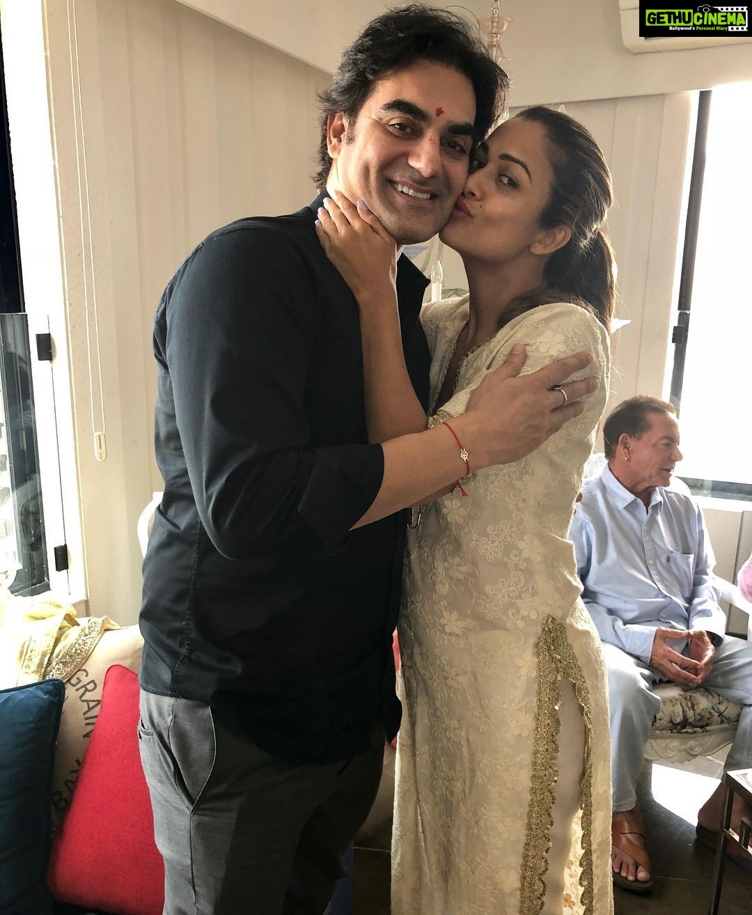 Amrita Arora - 76.3K Likes - Bonds ❤️❤️❤️ Brother love 💪🏼 ohhhh ya ,Thankyou @malaikaarorakhanofficial for the 📸 Love you @arbaazkhanofficial ❤️
