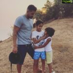 Amrita Arora Instagram - My papa strongest ❤️❤️❤️ HAppy Father’s Day to theeee best papa in the world ...You make it all soooo easy ❤️❤️ #Azaan #Rayaan @shaklad #inhousehulk #