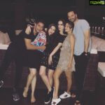 Amrita Arora Instagram - Chilllly nights @therealkarismakapoor @iamsunnydewan @anudewan5 @shaklad #alibaug #friendslikefam