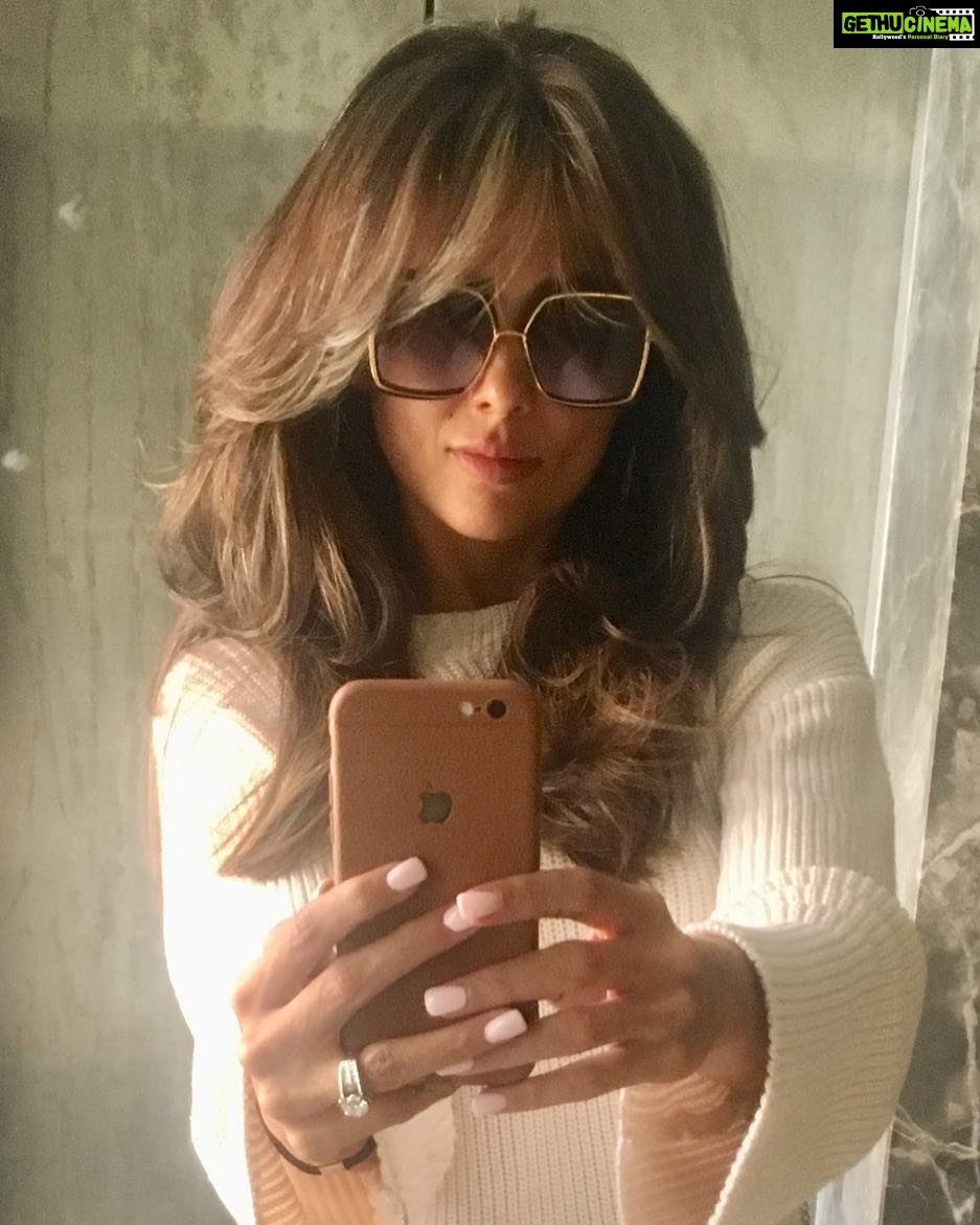 Amrita Arora Instagram - Wednesday afternoon musings πππΈπ€·ββοΈ