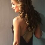 Amrita Arora Instagram - Fun shoot👻 Amazing Make up by @reemasablok_t ,Hair by @alpakhimani , styled by @manekaharisinghani ❤️❤️❤️ Swipe right 👉🏼