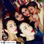 Amrita Arora Instagram – #Repost @mallika_bhat with @get_repost
・・・
Altho we meet virtually ,Miss the hugs,the peels of laughter in person…..love y’all ❤️❤️❤️
#Repost @malaikaaroraofficial with @get_repost
・・・
Bffs that pout together stay forever ♥️ #majormissing #majorlove @therealkarismakapoor @mallika_bhat @amuaroraofficial @kareenakapoorkhan