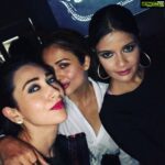Amrita Arora Instagram – ❤️❤️❤️ @therealkarismakapoor @rozzlinp