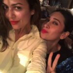 Amrita Arora Instagram - Happy birthday my darling @therealkarismakapoor ❤️ To my unwavering,loyal ,strong voice of reason person ... we love you 🍷🍷😍😍❤️❤️❤️❤️❤️❤️