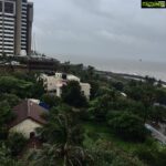 Amrita Arora Instagram - Lush beautiful view this morn 🙏🏼❤️ #homehouseclub #nature #rainyday #beautyineverything #mumbaimerijaan