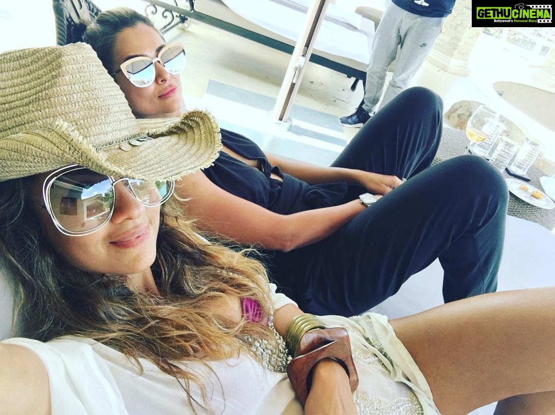 Amrita Arora Instagram - Sunday at @natasha.poonawalla for a few hours of bliss ❤️❤️