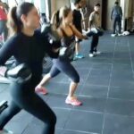 Amrita Arora Instagram - Kickin and punching away the weekend ✊🏼✊🏼🙌 Thankyou @ithinkfitness for this slyyyyy video 😂✌🏼️