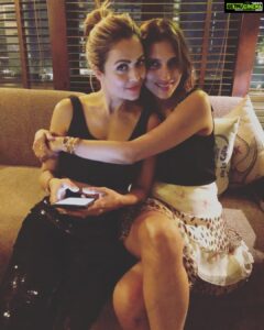 Amrita Arora Instagram - Happy birthday darling @dollysidhwani! We celebrate virtually with you under lock down ❤️🍷