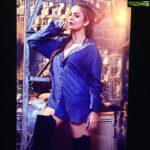 Amrita Arora Instagram - Soooo much fun shooting this cover ! #hiblitzindia out now ✌🏼️