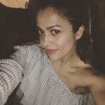 Amrita Arora Instagram - Carfie 🙄