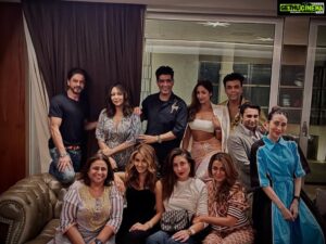 Amrita Arora Instagram - Sunday night with my peeps. ❤️❤️❤️ #thisisus