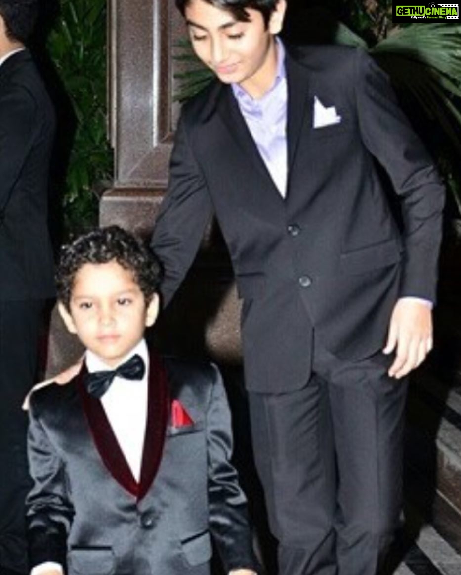 Amrita Arora Instagram - #tbt my boys ❤️❤️ #onlyrayaanmissing @iamarhaankhan #Azaanladak