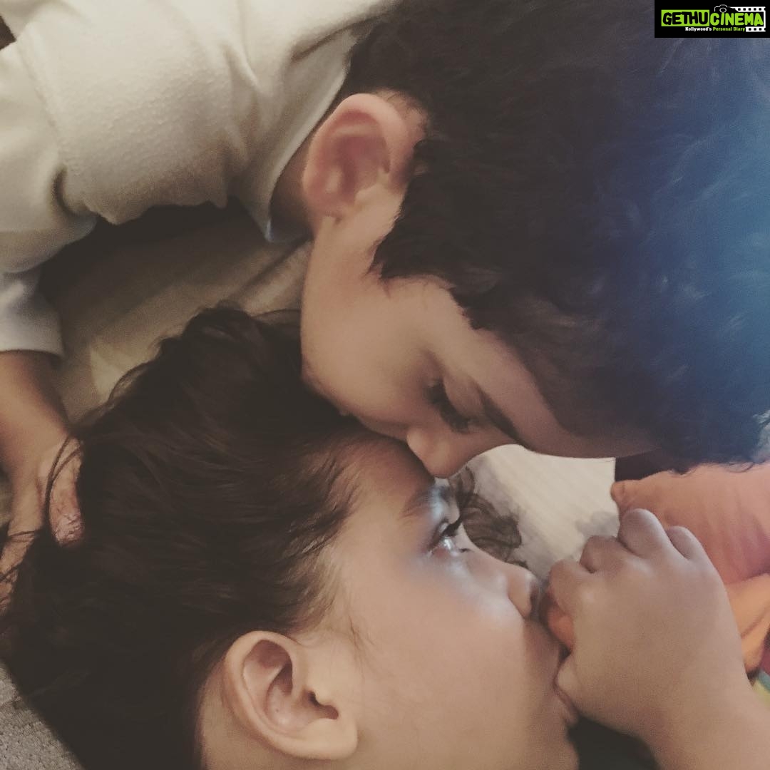 Amrita Arora Instagram - Sat mornin lovin 😘❤️