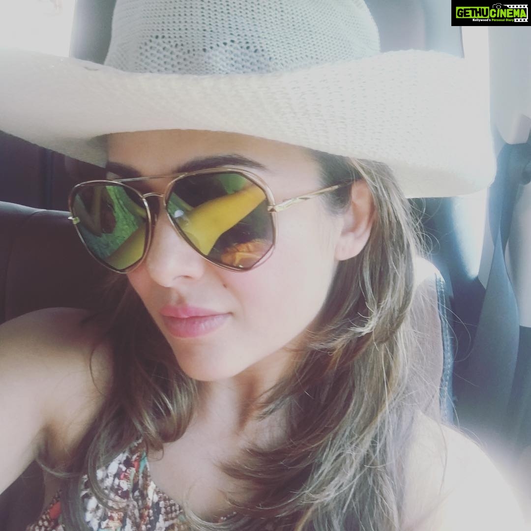 Amrita Arora Instagram - Vacay is where I wanna stayππ»ππΌπ·