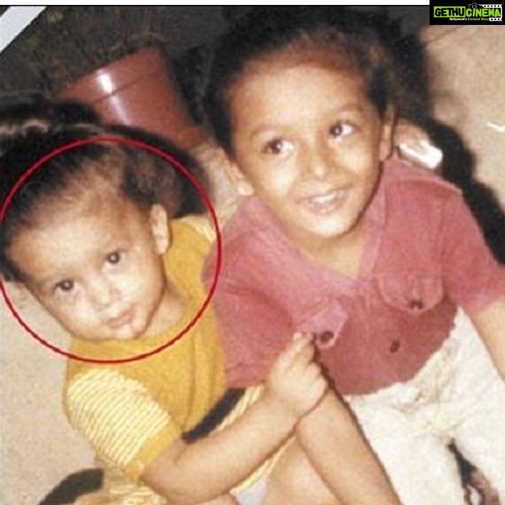 Amrita Arora Instagram - It's all in the DNA...❤️❤️ #seeourbabiesinus @malaikaarorakhanofficial #Arhaan #Azaan #Rayaan ...#whenwewerelittle #dididays