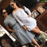 Amrita Arora Instagram - Striped! 👯‍♂️#sisters #stylefile #afternoonluncheons #oilyhairdontcare