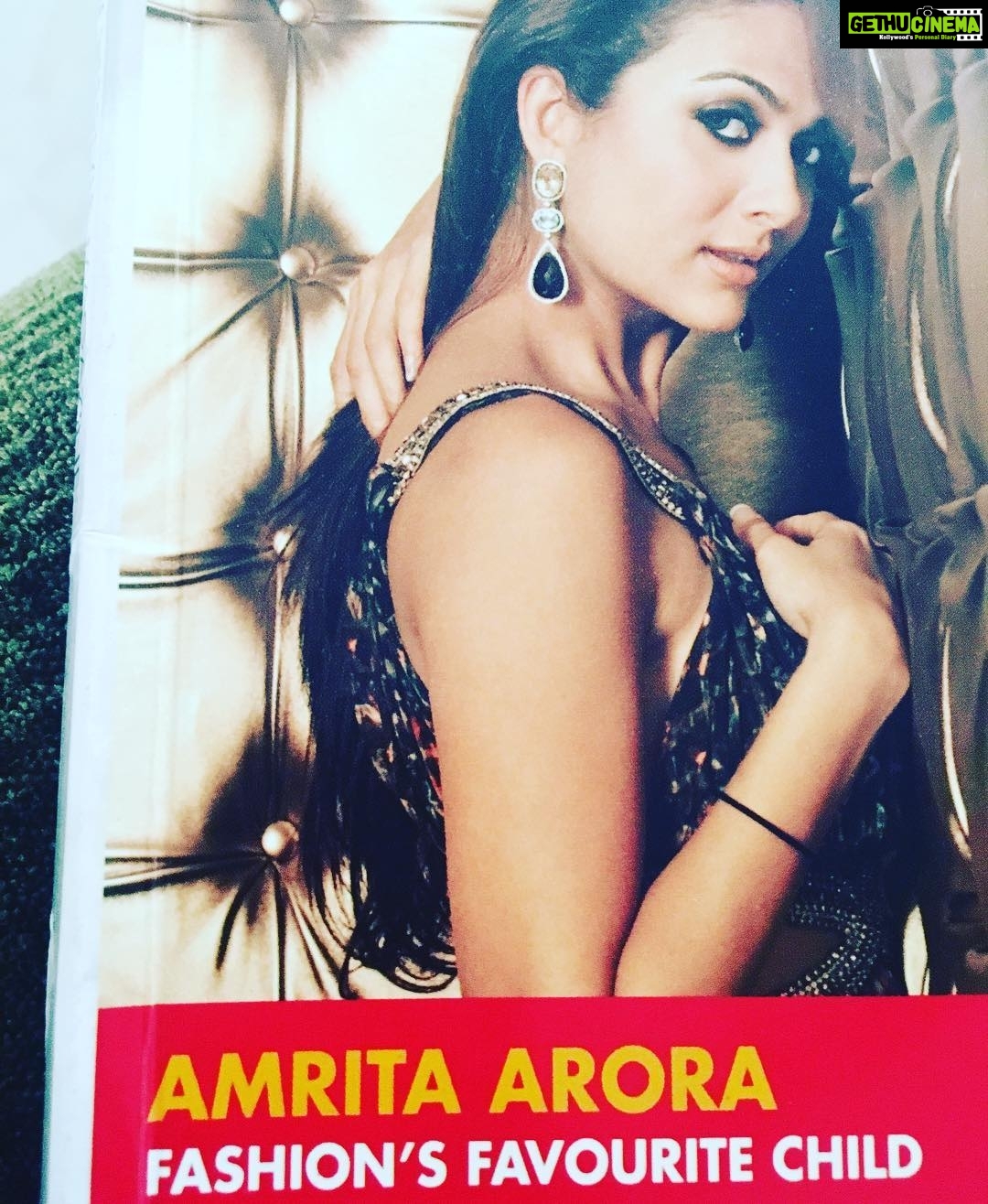 Amrita Arora Instagram - Auld Lang syne 🙃😌