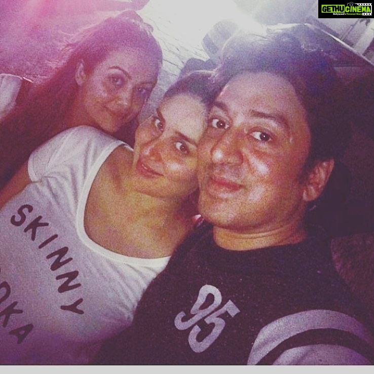 Amrita Arora Instagram - About last night! @mashhooramrohi @mallika_bhat #deadlydinner #gluttony