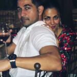 Amrita Arora Instagram - Happpy birthday my main man @shaklad ..❤❤❤ Lets have some quarantine birthday fun my love ...my forever young and handsome @shaklad 🥰🍷😍