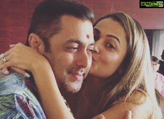 Amrita Arora Instagram - Arbu u were missed😢❤️....Happy rakshabndhan