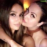 Amrita Arora Instagram - 😎hottie @shibanidandekar