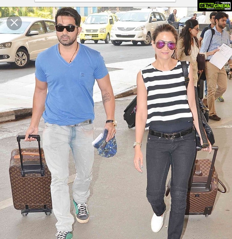 Amrita Arora Instagram - Airport swag😎😎