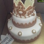 Amrita Arora Instagram – Late but lovely arrival !Thankyou @marriottchakan for this amazing cake👑