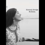 Amrita Rao Instagram - MADHUBALA REBORN 😝 💕 ITS VALENTINE'S DAY AND THE LEGENDARY MADHUBALA'S BIRTHDAY Today🎂 . . Wishing YOU INSTEES a very Happy Valentine's Day Today from Howrah Bridge Kolkata in HER Style 😘 🤩. . . #happyvalentinesday #love #laugh #loveyourself #kolkatadiaries #kolkata #howrahbridge