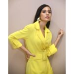 Amrita Rao Instagram - My happy dress! 😄 Outfit: @rebeccadewanofficial Earrings: @minerali_store Styled by @surinakakkar Assisted by @vasudhaguptaa