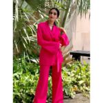 Amrita Rao Instagram - 💗At India's Most Prominent Jewels Award Outfit by @savlamba Jewellery by @gehnajewellers1 Styled by @surinakakkar Assisted by @vasudhaguptaa New Delhi
