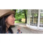 Amrita Rao Instagram - I Am 16 Going On 17....Having a #FanGirl moment here! 💕😍 . . #CharmianCarr #Danieltruhitte #Lieslvontrapp #rolfgruber #EuropeDiaries Hellbrunn, Salzburg, Austria