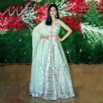 Amrita Rao Instagram - About Last Night! ✨ Was wonderful attending the wedding of Akshay & Murup. Wishing them the Happiest Married Life 😊 💟 Thank you @jayantilalgadaofficial & Reshmaa gada ji! . . Outfit by : @divyareddyofficial Jewellery : @anmoljewellers Makeup Hair : @nehaseehra Styled by : @surinakakkar Sahara Star