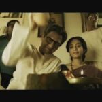 Amrita Rao Instagram - I ALSO DEBUT IN MARATHI CINEMA with @thackeraythefilm. Shot parallel in HINDI and Marathi, it was a Unique experience shooting the Same scenes with Hindi and then with Marathi Dialogues. I'm Proud I dubbed The Marathi dialogues myself. Balasheb Thackrey was popular for his original speeches in #Marathi ...... @nawazuddin._siddiqui @thackeraythefilm @viacom18marathi @viacom18motionpictures @sanjay___raut @abhijitpanse #marathimovie #thackreymoviemarathi 📿🤚