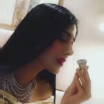 Amrita Rao Instagram - EVENT : DELHI : Playing With Saphire 😂 💞 Delhi, India