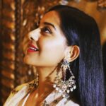 Amrita Rao Instagram - EVENT : SURAT : GUJARAT Launch of @azura_wellness club .... .... Style File : Designer : @asthanarangofficial Jewellery : @minerali_store Stylist : @ekta_shah Photography : @thesoulmatestory_tss Gujrat