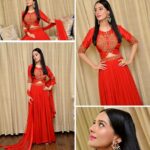 Amrita Rao Instagram - EVENT : JODHPUR : NAVRATRI !!! ... Dressed Up For The Dainik Bhaskar Garba Mohotsav #JODHPUR Over 40,000 Crowd & Just ONE of Me :) ... Outfit - @nikitaguptalabel Earrings - @bellezajewels Ring - @shubhashini.ornamentals #excited #cantwait #garbabliss #festiveseason Hotel Taj Vivanta Jodhpur