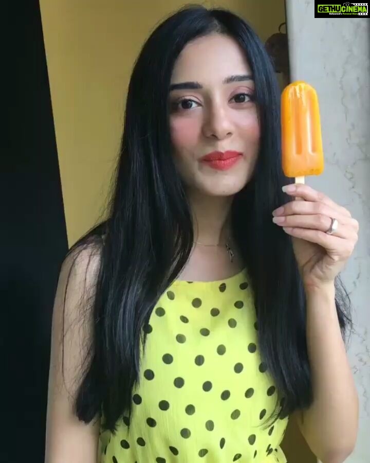 Amrita Rao Instagram - ICE CANDY MOMENTS & This Weather... Loving It 😍 #rainsarehere