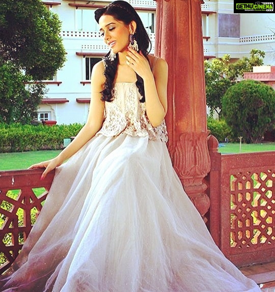 Amrita Rao Instagram - #Jaipur2015 ..THE JAIPUR JEWELLERY SHOW : @jaipurjewelleryshow In association with NDTV Good times #brandambassador #muse #host #ndtvgoodtimes Taj Rambagh Palace Hotel-Tonk Road