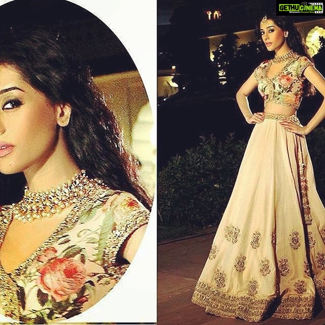 Amrita Rao Instagram - THE JAIPUR JEWELLERY SHOW : In Association with @ndtv Good times ....... #brandambassador #host #ndtvgoodtimes Taj Rambagh Palace Hotel-Tonk Road
