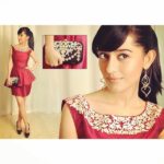 Amrita Rao Instagram - EVENT : PUNE ..... Red Chic and Set to Leave for the Venue...💅 Pune City