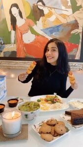 Amrita Rao Instagram - Some "Me' Time from Mom'mee Time 💃!!!

Insteeees I Ordered Restaurant Food  after *19 MONTHS* !!!!!!!!!!!! 

Ordered home some Italian food from my favourite restaurant.. It was cooked 'Healthy' & made with All safety guidelines & dietary instructions in place for me!

 I believe I have earned Myself this gorgeous meal after MONTHS of being a "hands on mom" 
No no I ain't complaining .. guess that's the best part about being MOMI 🤪

#reels #reelvideo
#reelitfeelit #reelkarofeelkaro #reels #reelsinstagram #reel #skurtgang