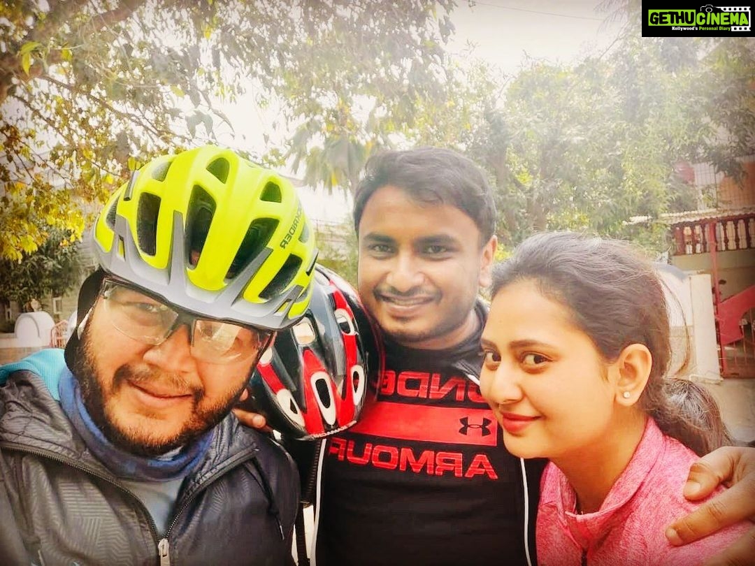 Amulya Instagram - Cycling Sundays with my favorites ❤️ @goldenstar_ganesh @jagdish_rc