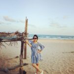 Amulya Instagram - Sky above , Sand below , peace within 🤗